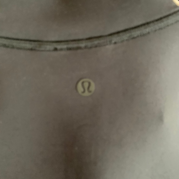 Hot mesh jacket lululemon black size 4 luxtreme - Picture 4 of 5